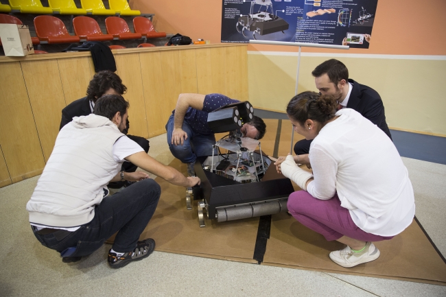 Hamam böceği, robot için ilham kaynağı oldu